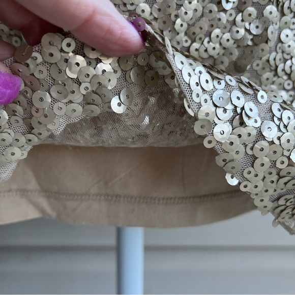 •New York & Company• Gold Sequined Skirt - Size Medium - Picture 3 of 7